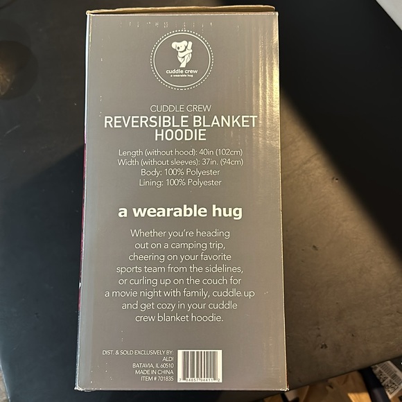 CUDDLE CREW Reversible Blanket Hoodie Gray / Charcoal One Size fits most NWT - Picture 10 of 13